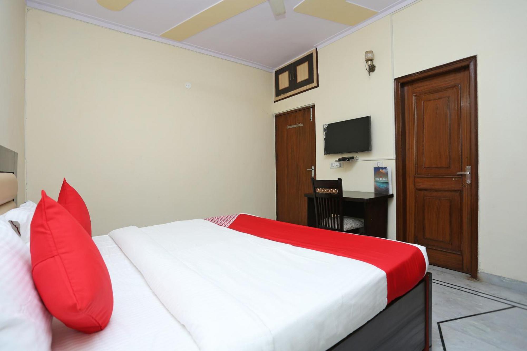 Hotel O Awesome Villa Near Appu Ghar Gurgaon Eksteriør bilde
